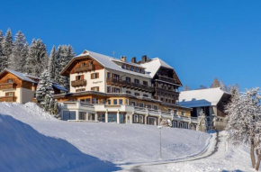  Hotel Nagglerhof am Weissensee  Вайссензее